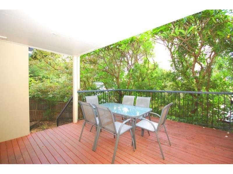 3/8 Mcleod Street, Herston QLD 4006