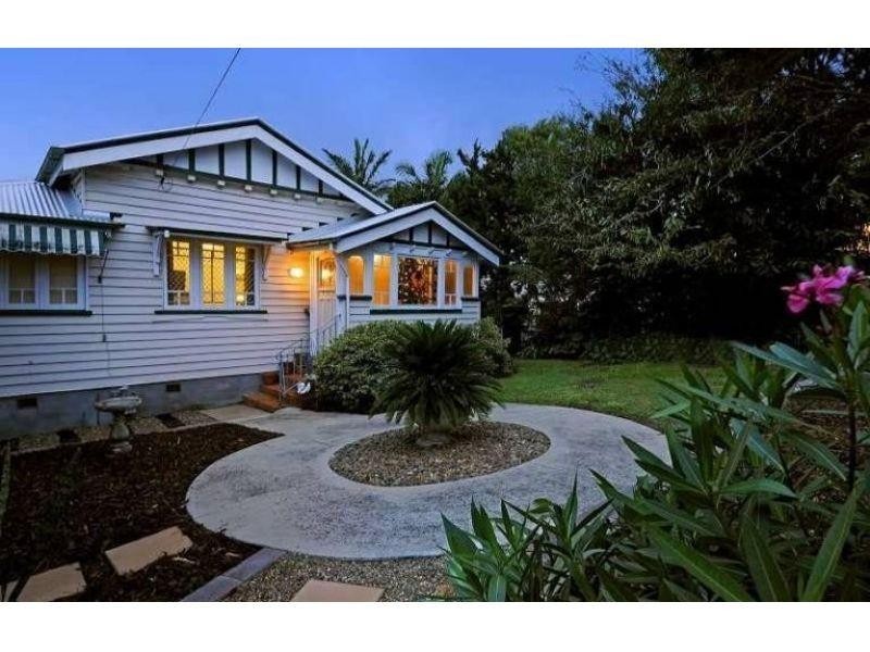 90 Jubilee Terrace, Bardon QLD 4065