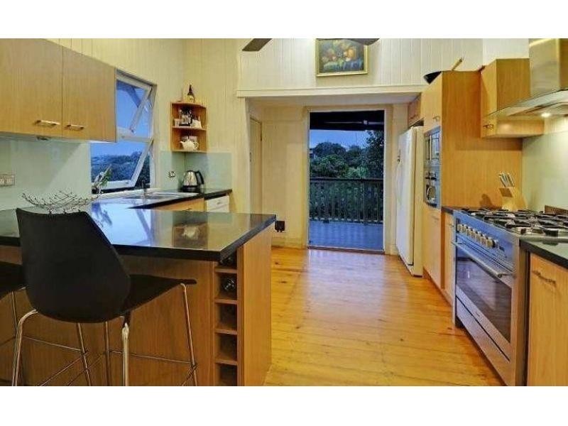 90 Jubilee Terrace, Bardon QLD 4065