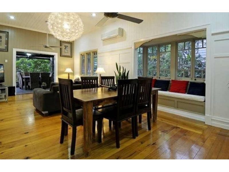 90 Jubilee Terrace, Bardon QLD 4065