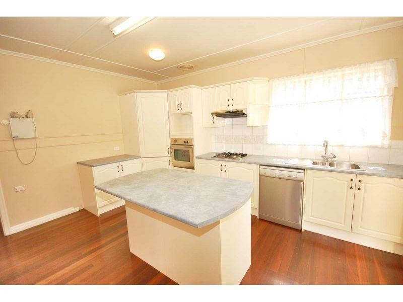 210 Hamilton Road, Wavell Heights QLD 4012