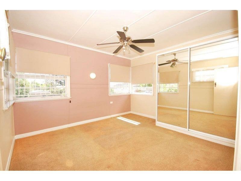 210 Hamilton Road, Wavell Heights QLD 4012