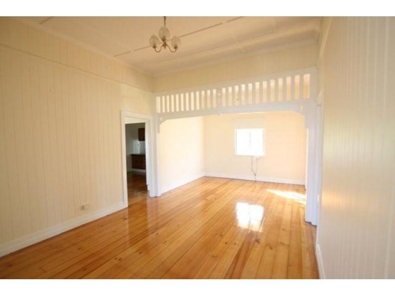 627 Fairfield Road, Yeronga QLD 4104