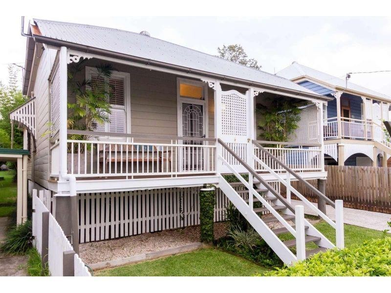 31 McIntyre Street, Wooloowin QLD 4030