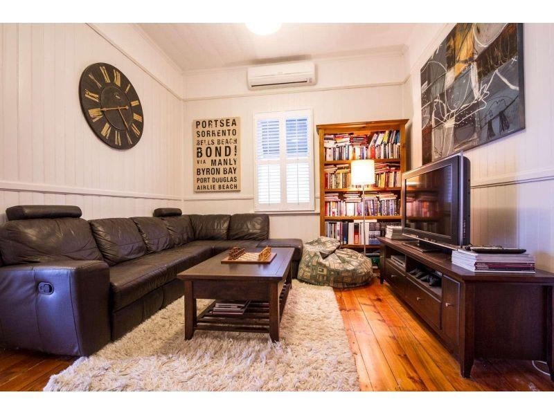 31 McIntyre Street, Wooloowin QLD 4030