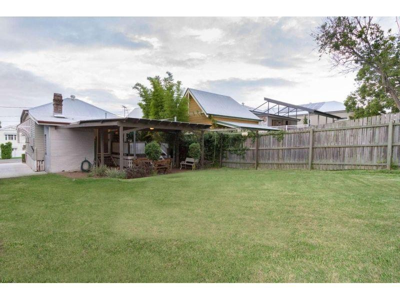 31 McIntyre Street, Wooloowin QLD 4030