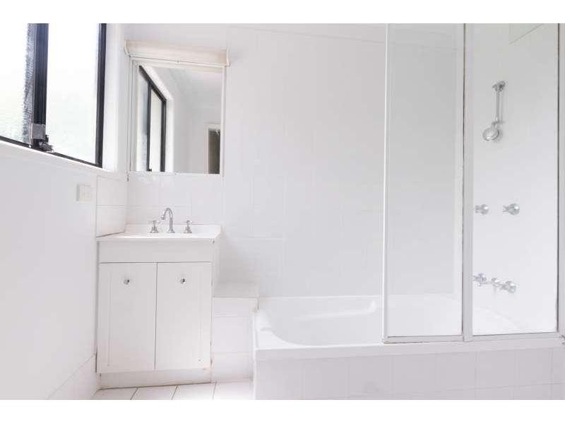 6/28-32 Fleming Road, Herston QLD 4006