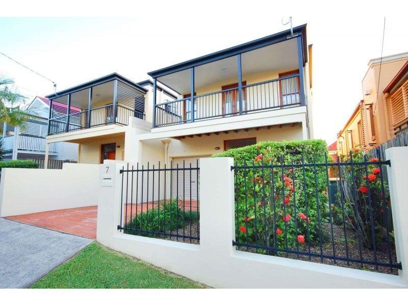 7 Horsburgh Street, Kelvin Grove QLD 4059