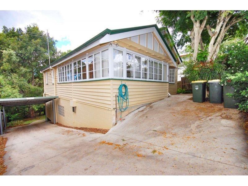 30A Bramston Terrace, Herston QLD 4006