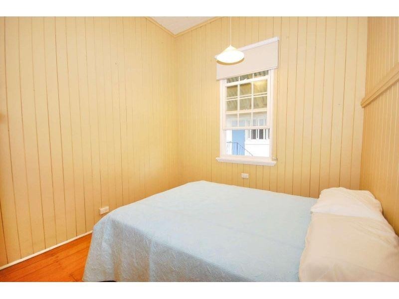 30A Bramston Terrace, Herston QLD 4006