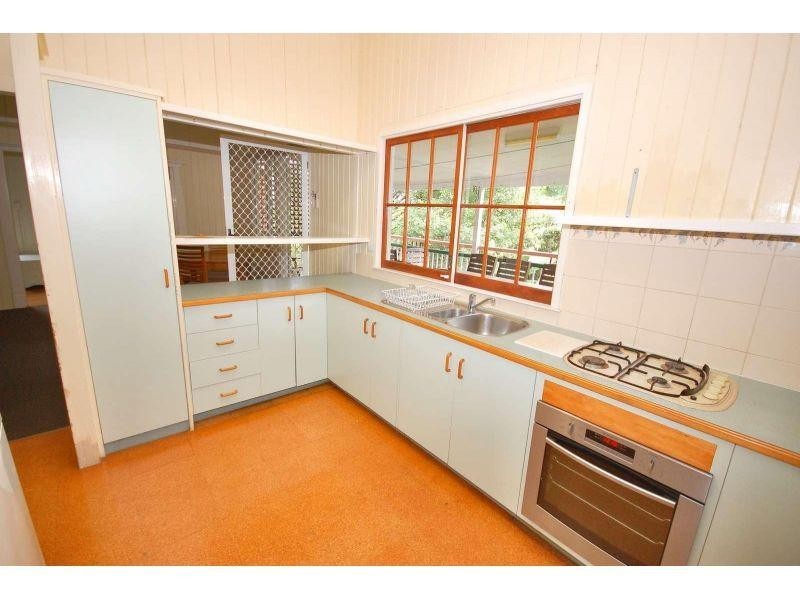 30A Bramston Terrace, Herston QLD 4006