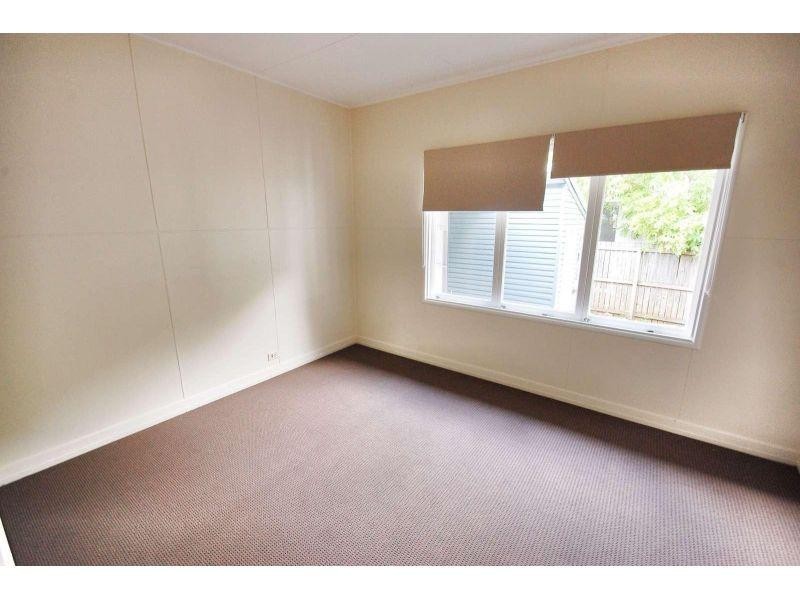 255 Hawken Drive, St Lucia QLD 4067
