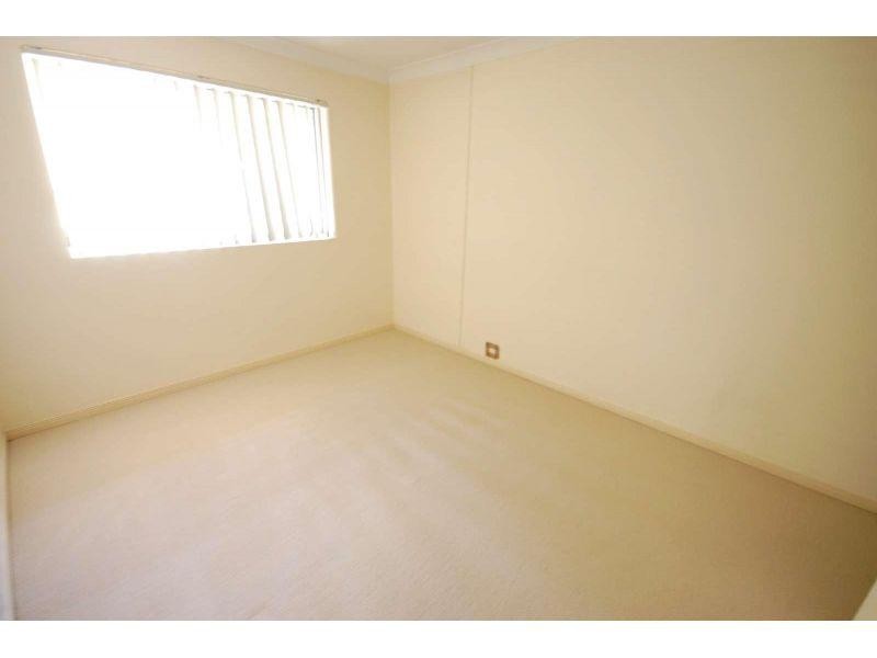 4/57 Mitre Street, St Lucia QLD 4067