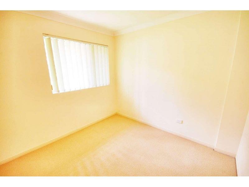 4/57 Mitre Street, St Lucia QLD 4067