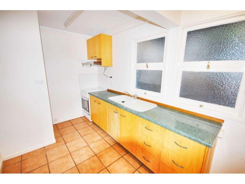 52 Woodstock Road, Toowong QLD 4066