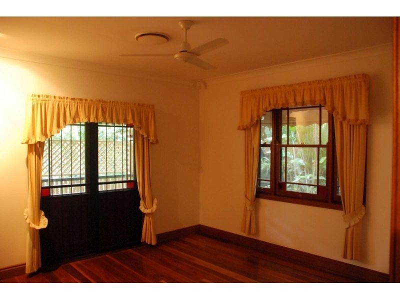 44 Mackay Terrace, Bardon QLD 4065