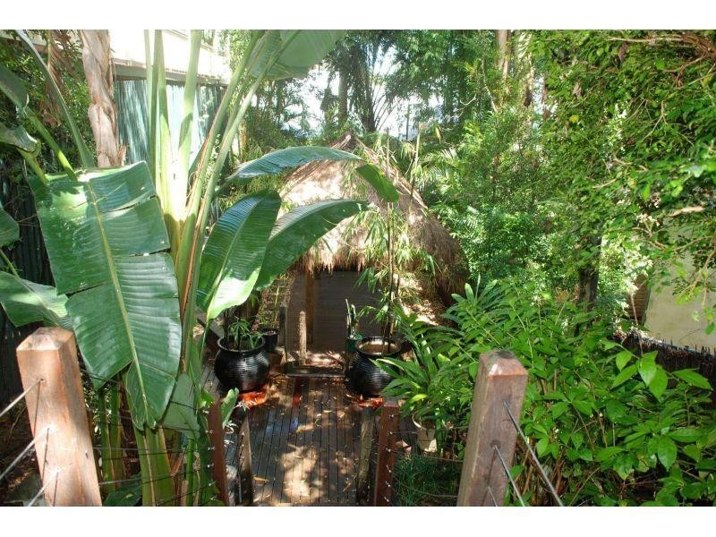 44 Mackay Terrace, Bardon QLD 4065