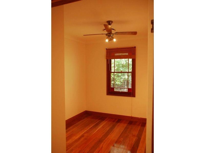 44 Mackay Terrace, Bardon QLD 4065