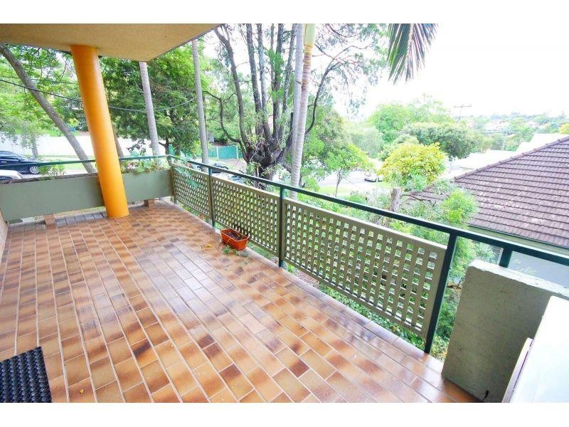 2/120 Whitmore Street, Taringa QLD 4068