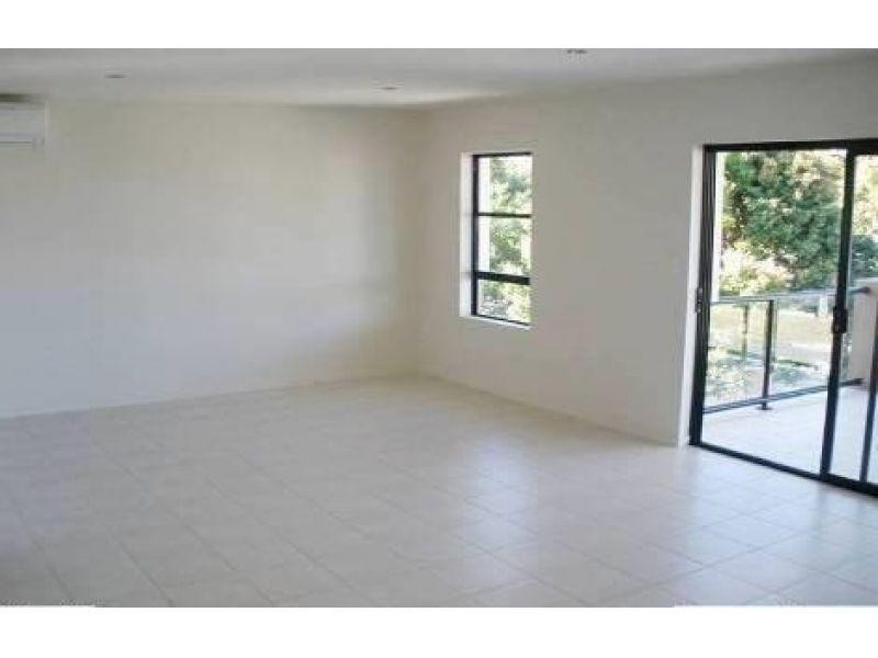 1/19 Grasspan Road, Zillmere QLD 4034