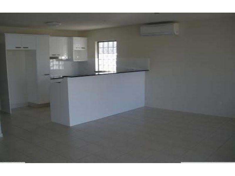 1/19 Grasspan Road, Zillmere QLD 4034