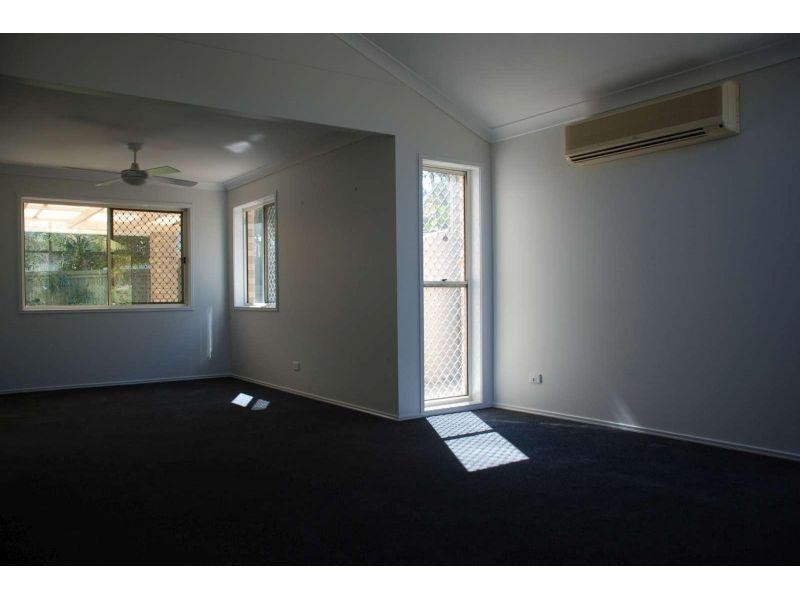 130 Streisand Drive, Mcdowall QLD 4053