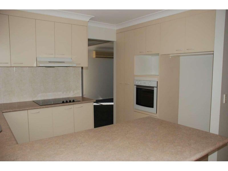 130 Streisand Drive, Mcdowall QLD 4053