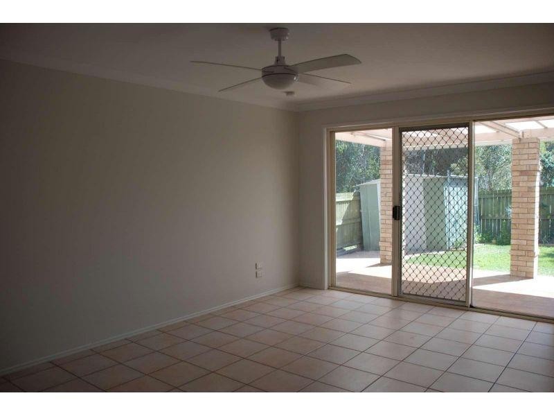 130 Streisand Drive, Mcdowall QLD 4053