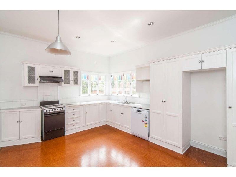 36 Mornington Street, Red Hill QLD 4059