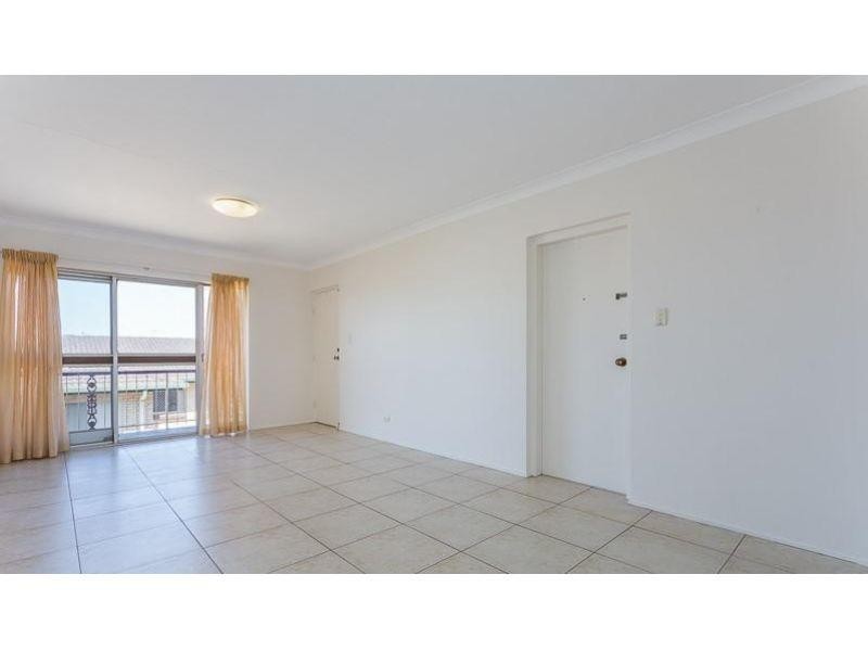 1/45 Wallace Street, Chermside QLD 4032