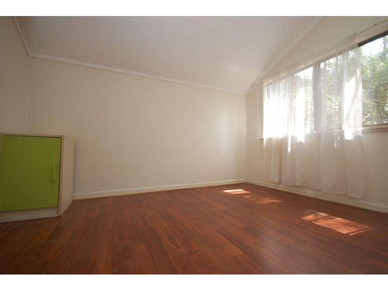 5 Balmore Street, Indooroopilly QLD 4068
