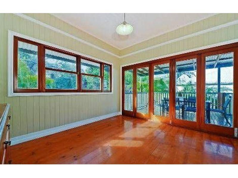 21 Thorne Street, Windsor QLD 4030