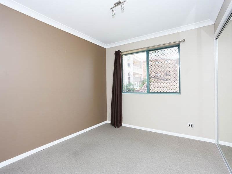 2/23 Rainey Street, Chermside QLD 4032