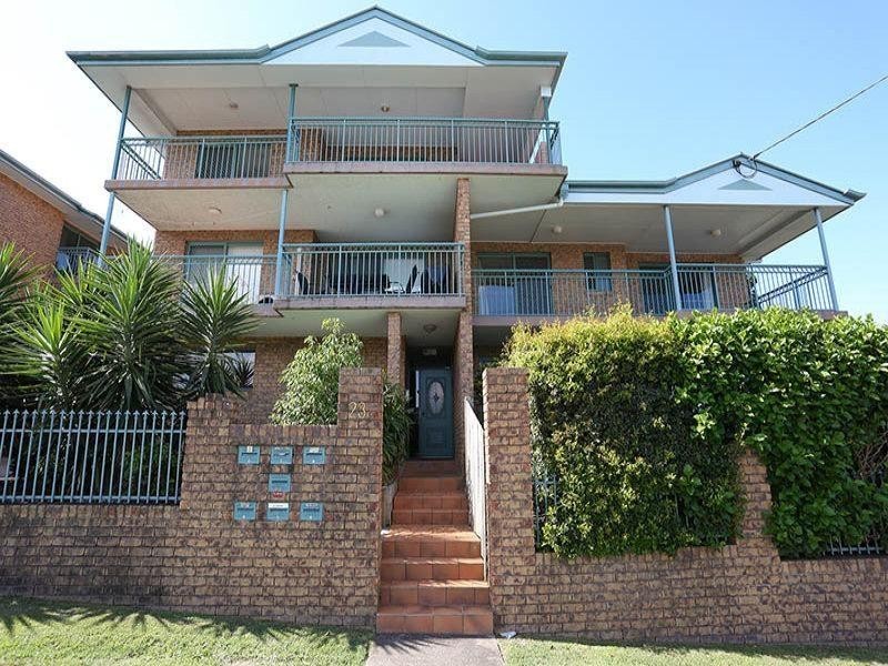 2/23 Rainey Street, Chermside QLD 4032