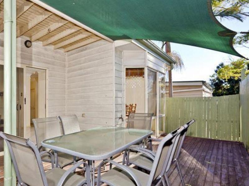 1 Jones Street, Red Hill QLD 4059