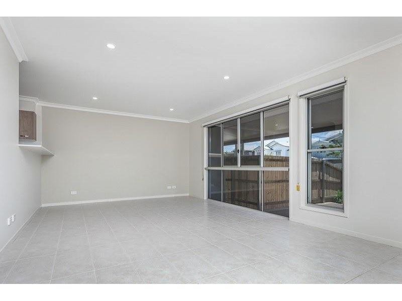 2/129 Beatrice Terrace, Ascot QLD 4007