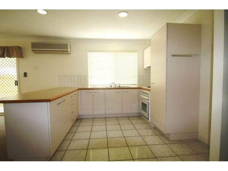 4/30 Gordon Parade, Everton Park QLD 4053