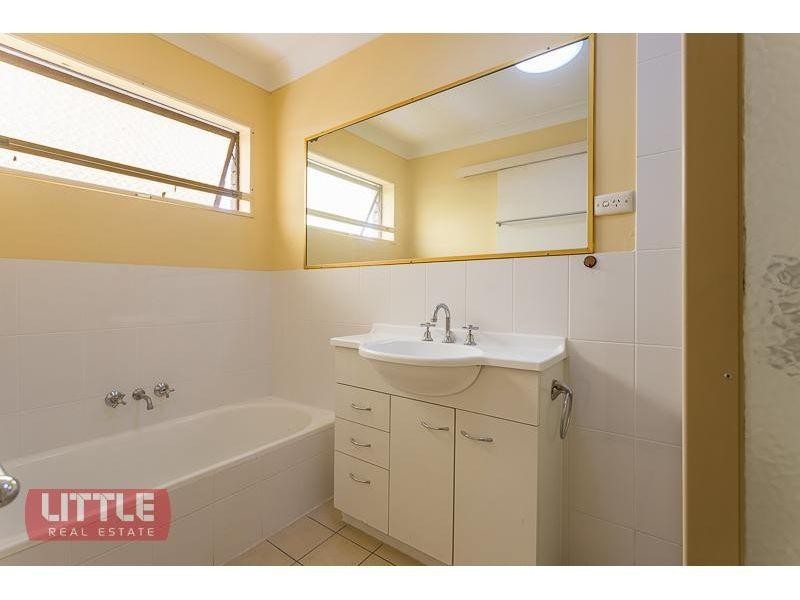 5/34 Mitre Street, St Lucia QLD 4067