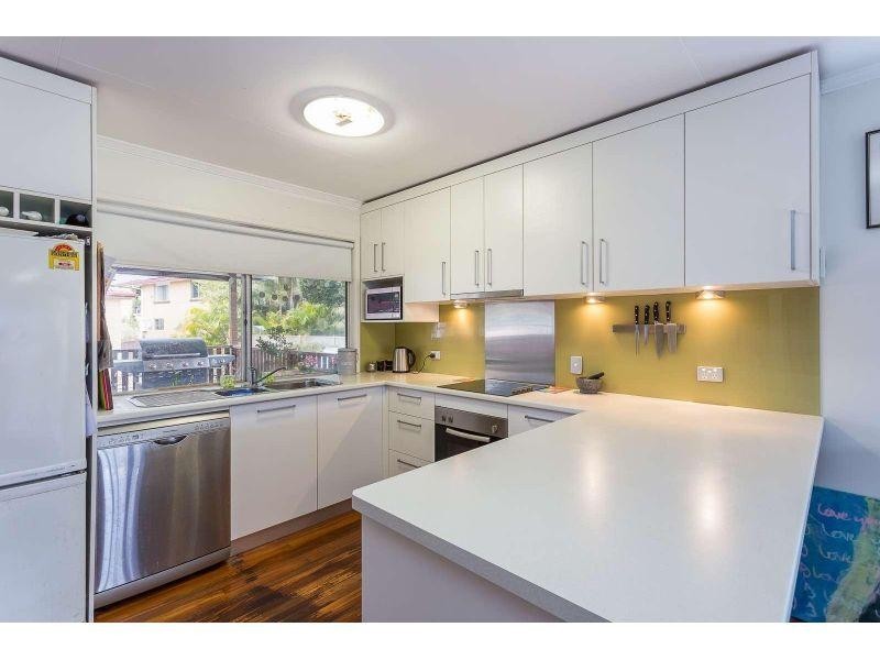 7 Kolora Crescent, Ferny Hills QLD 4055