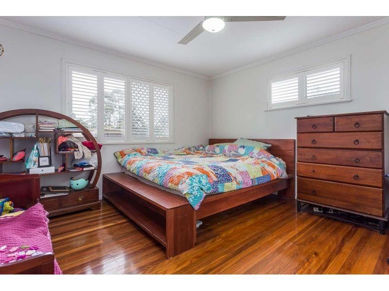 7 Kolora Crescent, Ferny Hills QLD 4055