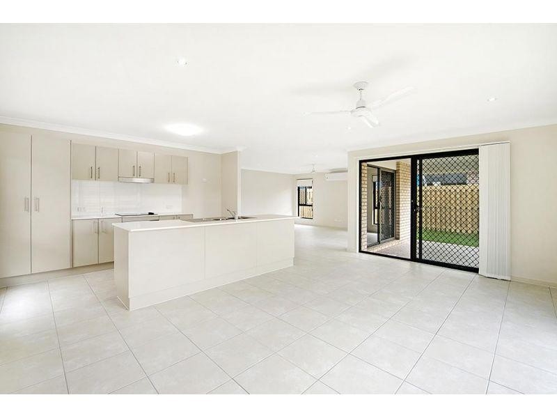 89 Dixon Drive, Pimpama QLD 4209