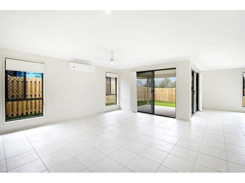 89 Dixon Drive, Pimpama QLD 4209