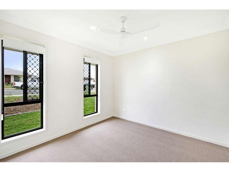 89 Dixon Drive, Pimpama QLD 4209