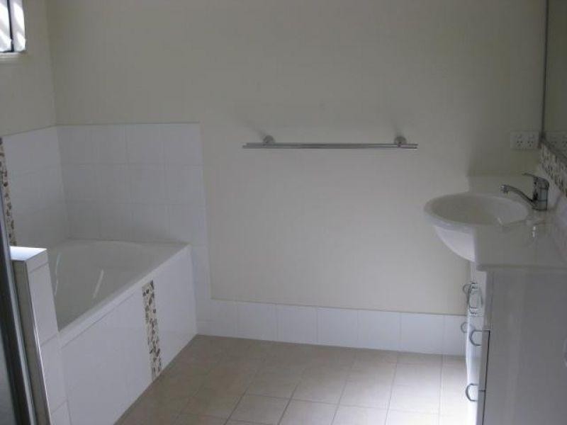 5/2 Battersby Street, Zillmere QLD 4034