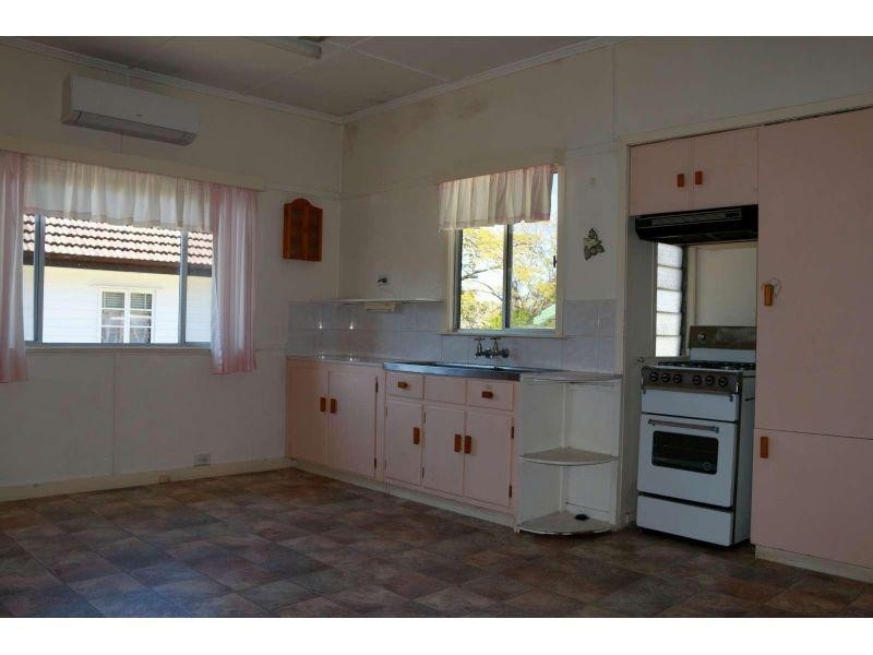 26 Maple Street, Wavell Heights QLD 4012