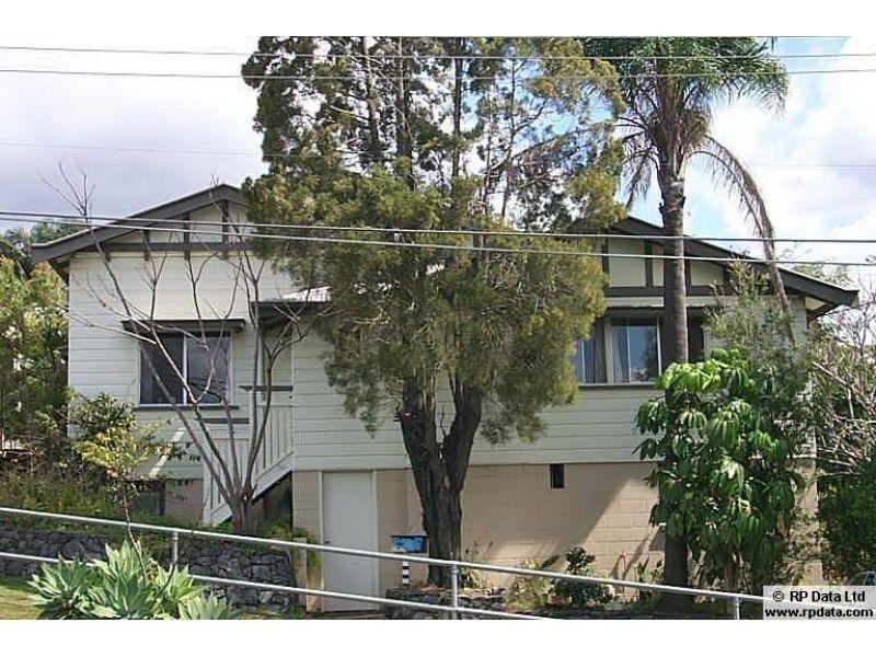 64 Arthur Terrace, Red Hill QLD 4059