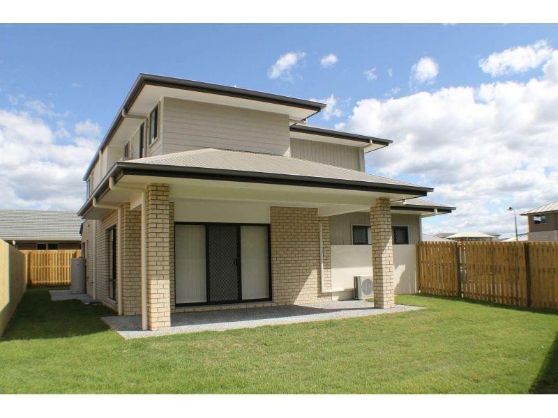 2 Kingfisher Street, Pimpama QLD 4209