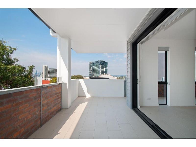 11/366-368 Sandgate Road, Albion QLD 4010