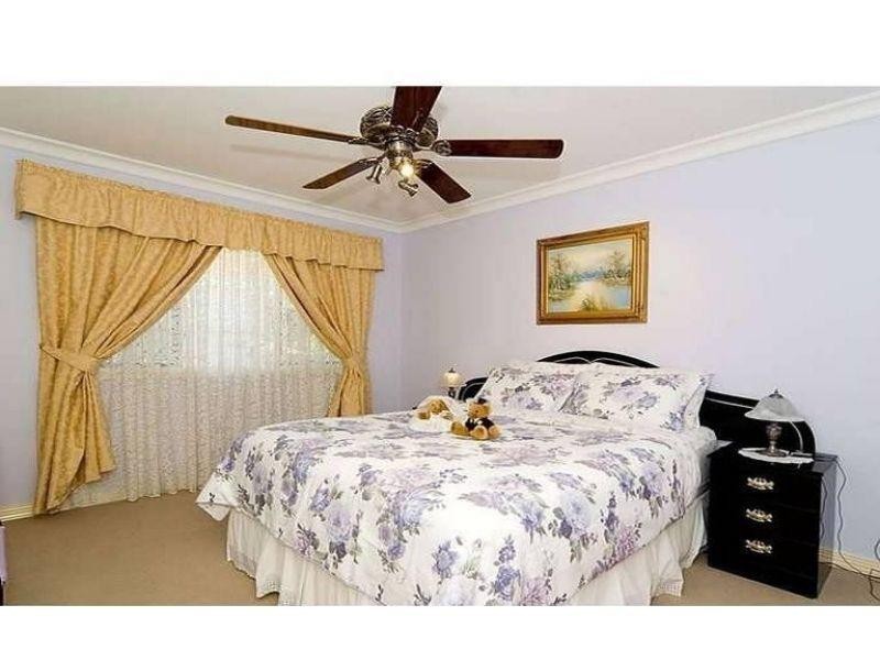 40 James Josey Avenue, Springfield Lakes QLD 4300