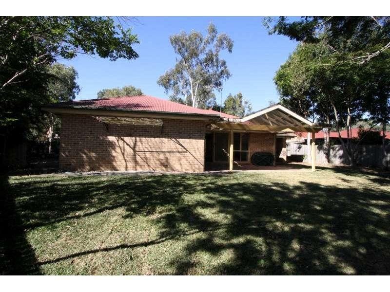 4 Balala Close, Forest Lake QLD 4078